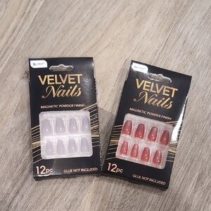 Velvet Magnetic Powder Finish Press On Nails - Red and Gray